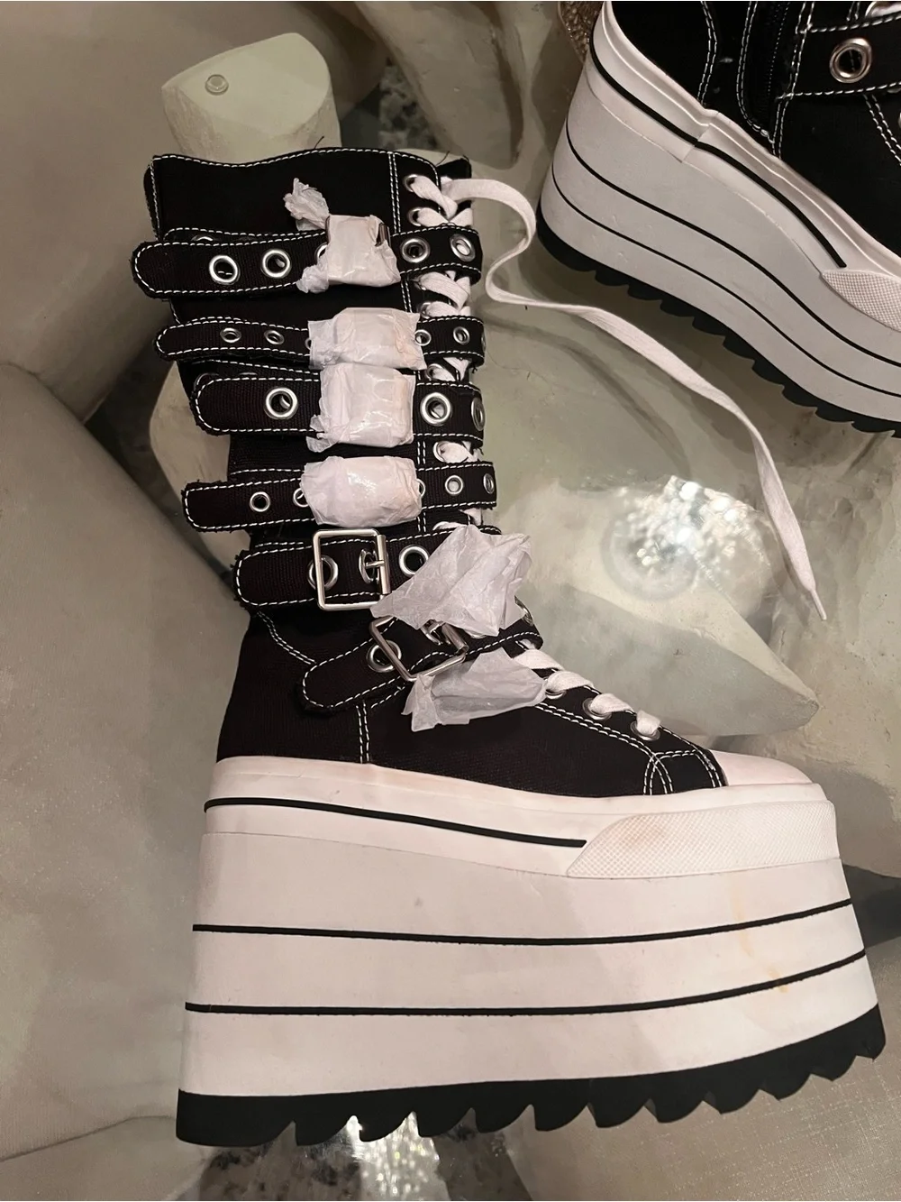 🍄Dolls kill street punk rivet boots gothic style/rave party 🎈 sz 5🍀